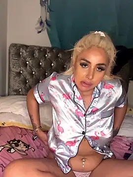 Snapshot of zara_bellexx chatting on 01.14.26 zara bellexx online show from 01.14.26