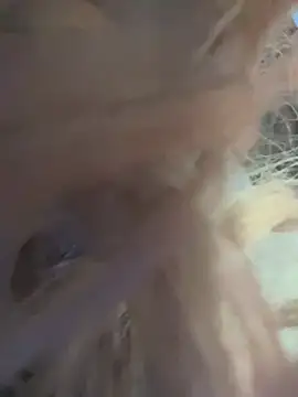 Snapshot of zara_bellexx chatting on 02.17.26 zara bellexx online show from 02.17.26