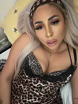 Snapshot of zara_bellexx chatting on 03.03.26 zara bellexx online show from 03.03.26