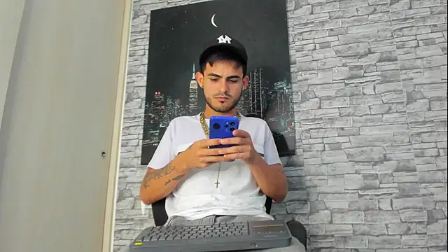 Snapshot of Master_King_Crazzy777 chatting on 10.09.25 Master King Crazzy777 online show from 10.09.25