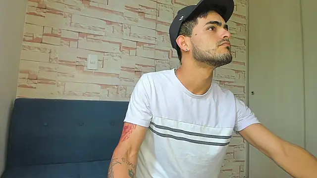 Snapshot of Master_King_Crazzy777 chatting on 10.12.25 Master King Crazzy777 online show from 10.12.25