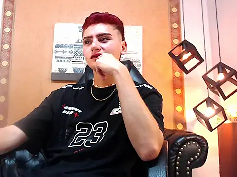 Snapshot of Alex_Millerss chatting on 11.20.25 Alex Millerss online show from 11.20.25