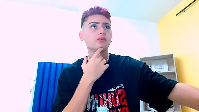 Snapshot of Alex_Millerss chatting on 12.03.25 Alex Millerss online show from 12.03.25