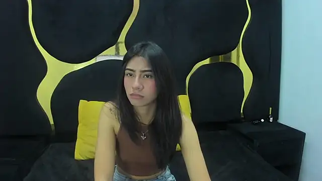 Mia clark18 online show from 10.22.25