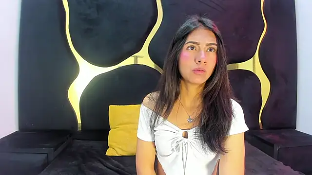 Mia clark18 online show from 11.08.25