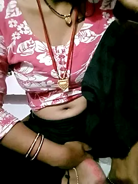 Snapshot of Hot_bhomi38 chatting on 02.13.26 Hot bhomi38 online show from 02.13.26