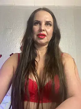 Snapshot of MIRAA_LUV chatting on 03.11.26 MIRAA LUV online show from 03.11.26