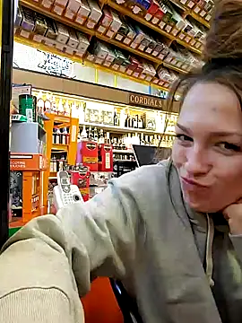 Snapshot of Cassaroll333 chatting on 02.01.26 Cassaroll333 online show from 02.01.26