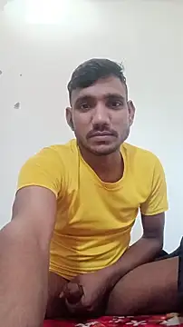 Snapshot of BiggerDickGuy chatting on 01.12.26 BiggerDickGuy online show from 01.12.26