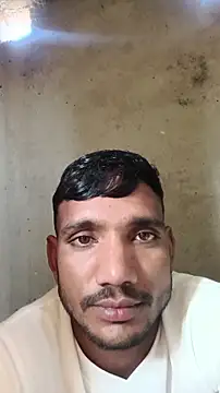 Snapshot of BiggerDickGuy chatting on 01.14.26 BiggerDickGuy online show from 01.14.26