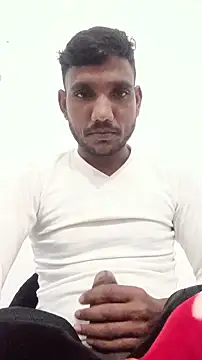 Snapshot of BiggerDickGuy chatting on 01.18.26 BiggerDickGuy online show from 01.18.26