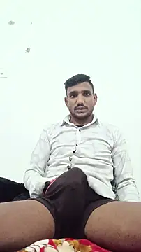 Snapshot of BiggerDickGuy chatting on 02.01.26 BiggerDickGuy online show from 02.01.26