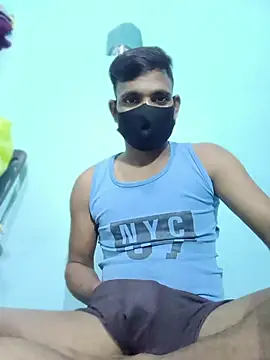 Snapshot of BiggerDickGuy chatting on 04.03.26 BiggerDickGuy online show from 04.03.26