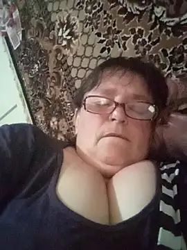 Snapshot of MilaCold5443 chatting on 05.15.26 MilaCold5443 online show from 05.15.26