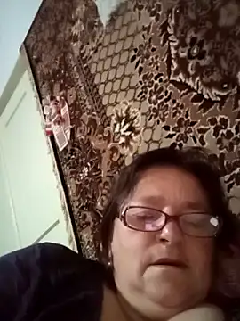Snapshot of MilaCold5443 chatting on 05.18.26 MilaCold5443 online show from 05.18.26