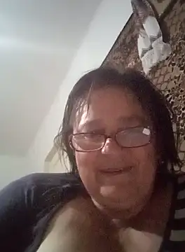 Snapshot of MilaCold5443 chatting on 05.20.26 MilaCold5443 online show from 05.20.26