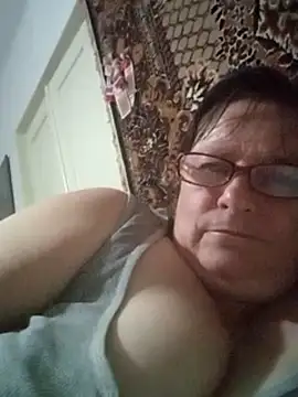 Snapshot of MilaCold5443 chatting on 05.21.26 MilaCold5443 online show from 05.21.26