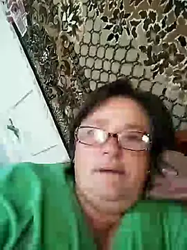 Snapshot of MilaCold5443 chatting on 05.24.26 MilaCold5443 online show from 05.24.26