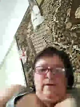 Snapshot of MilaCold5443 chatting on 05.25.26 MilaCold5443 online show from 05.25.26