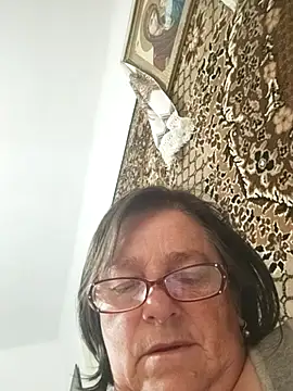 Snapshot of MilaCold5443 chatting on 05.29.26 MilaCold5443 online show from 05.29.26