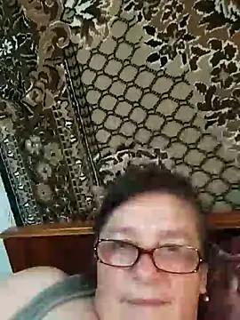 Snapshot of MilaCold5443 chatting on 06.28.26 MilaCold5443 online show from 06.28.26