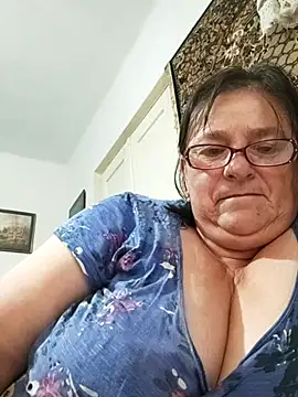 Snapshot of MilaCold5443 chatting on 07.05.26 MilaCold5443 online show from 07.05.26