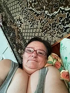 Snapshot of MilaCold5443 chatting on 07.17.26 MilaCold5443 online show from 07.17.26