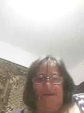 Snapshot of MilaCold5443 chatting on 07.28.26 MilaCold5443 online show from 07.28.26