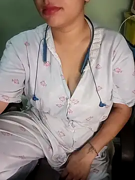 Snapshot of Parya_109 chatting on 11.13.25 Parya 109 online show from 11.13.25