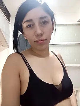 AbbyLewiis online show from 11.07.25