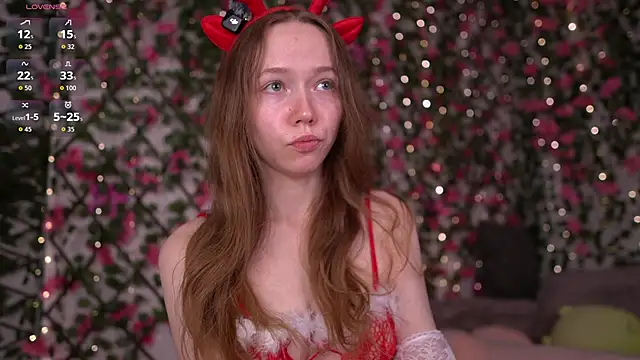 Petite Polly online show from 12.20.25