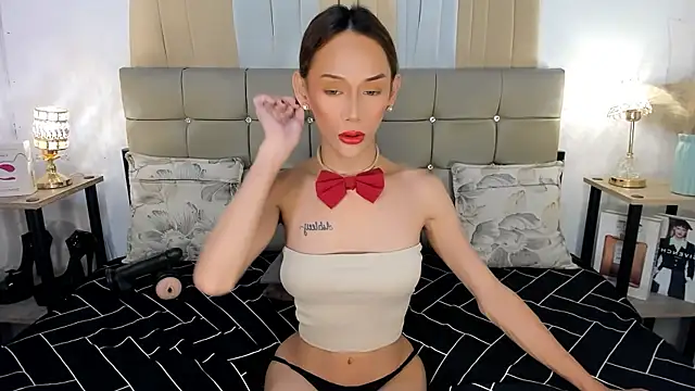 catiana moore online show from 05.11.26