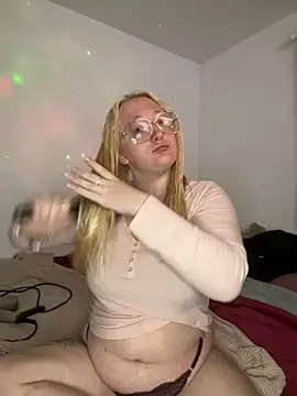 SashaMaexox online show from 10.28.25