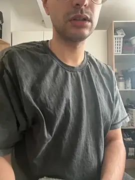 Snapshot of Arabianrainbow chatting on 10.18.25 Arabianrainbow online show from 10.18.25