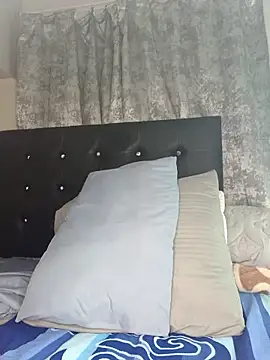 Snapshot of Linae1234 chatting on 12.01.25 Linae1234 online show from 12.01.25