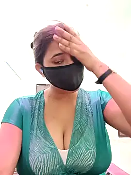 Snapshot of Hot_radhaji chatting on 07.26.26 Hot radhaji online show from 07.26.26