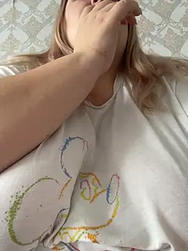 Snapshot of Vita6777 chatting on 11.10.25 Vita6777 online show from 11.10.25