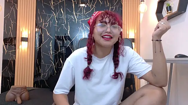 Snapshot of SamanthaFox_8 chatting on 06.28.26 SamanthaFox 8 online show from 06.28.26