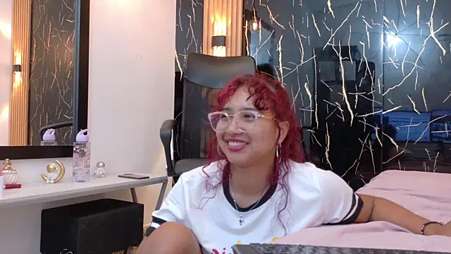 Snapshot of SamanthaFox_8 chatting on 07.28.26 SamanthaFox 8 online show from 07.28.26