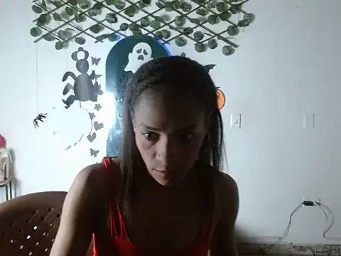 Snapshot of Melani_ebony chatting on 10.14.25 Melani ebony online show from 10.14.25