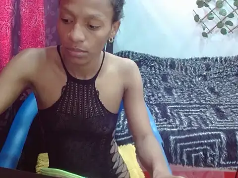 Snapshot of Melani_ebony chatting on 11.29.25 Melani ebony online show from 11.29.25