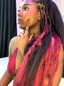 Snapshot of KarinaFlowers_ chatting on 11.20.25 KarinaFlowers online show from 11.20.25