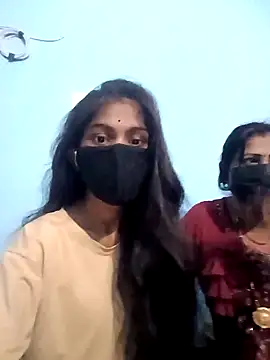 Snapshot of samaya-Neha chatting on 10.12.25 samaya-Neha online show from 10.12.25