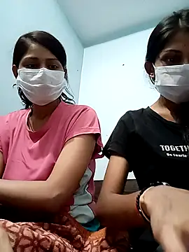 Snapshot of samaya-Neha chatting on 10.28.25 samaya-Neha online show from 10.28.25