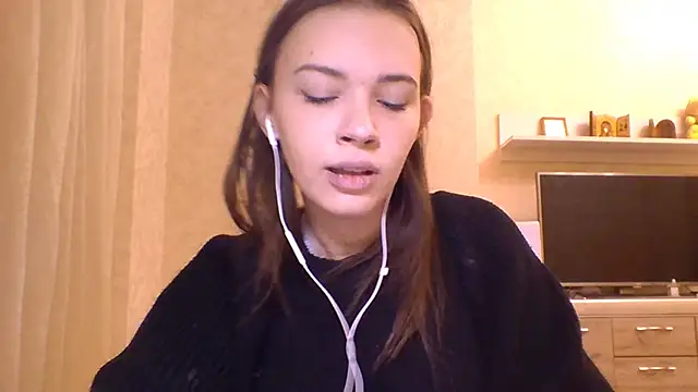 CeyaLier online show from 12.17.25