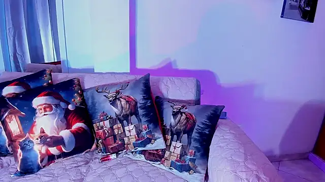 Jenn W online show from 11.21.25