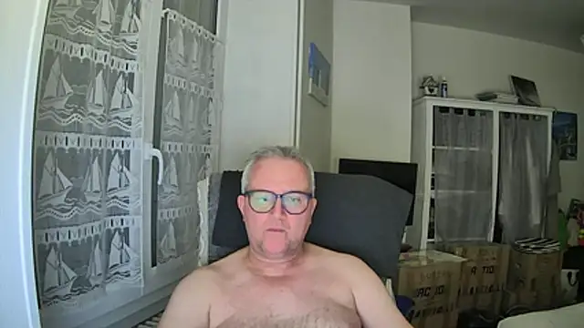 Snapshot of macdut67 chatting on 07.07.26 macdut67 online show from 07.07.26
