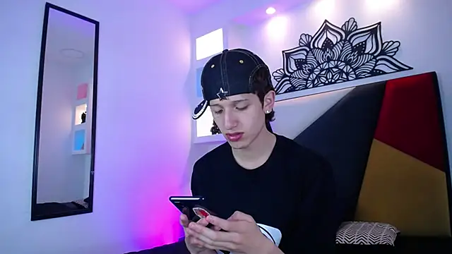 Emo Boy  online show from 01.14.26