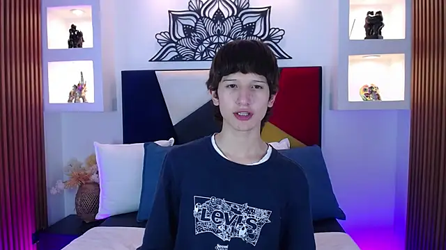 Emo Boy  online show from 03.02.26