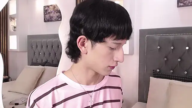 Emo Boy  online show from 06.06.26